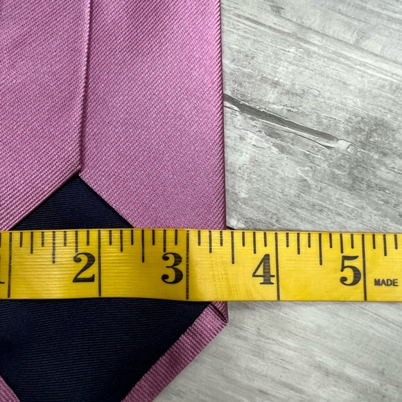 Polo Ralph Lauren Solid Pink Silk Tie - Picture 5 of 5